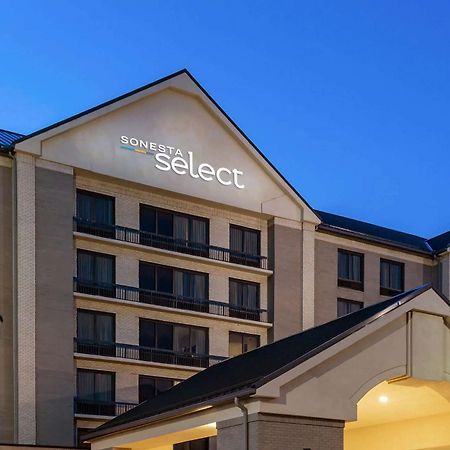 Wyndham Garden Kansas City Airport Exterior photo