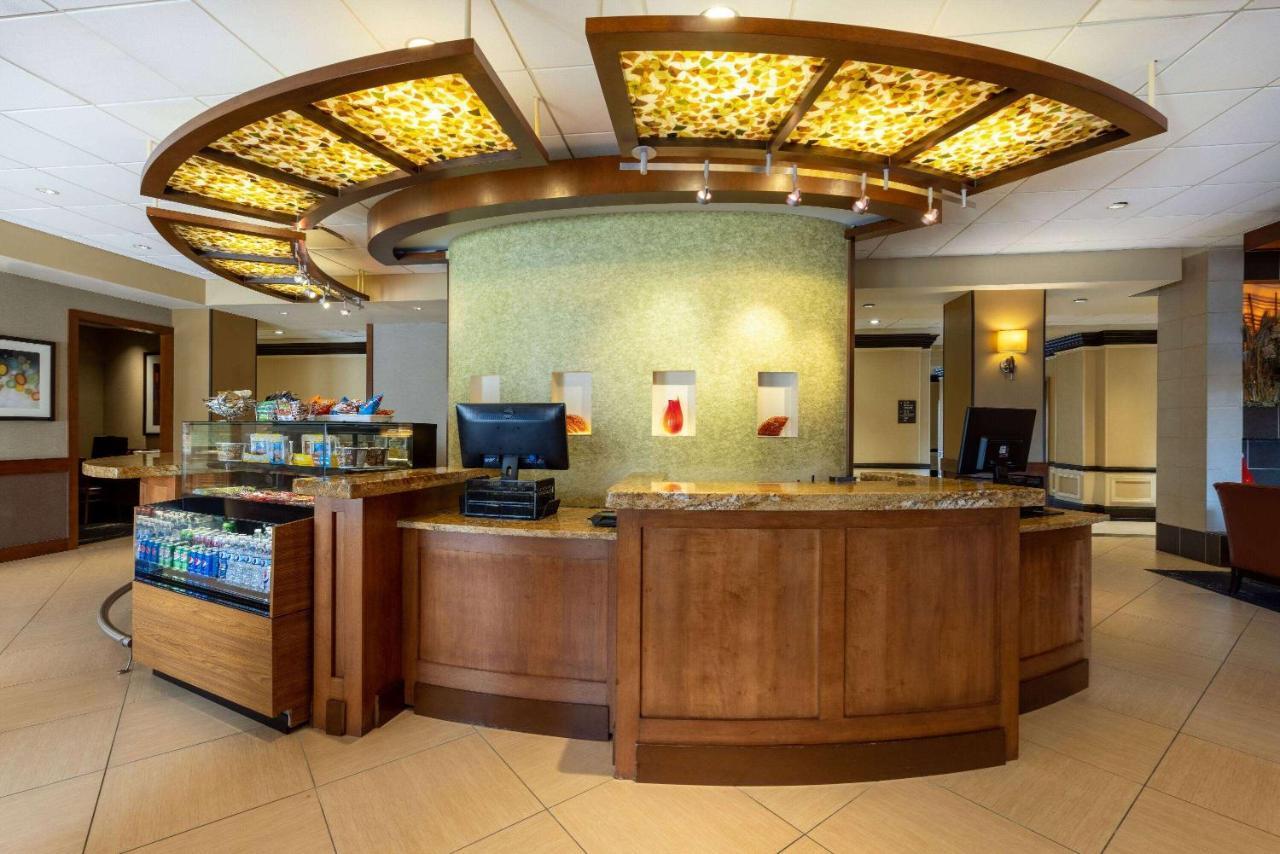 Wyndham Garden Kansas City Airport Exterior photo
